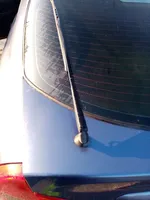 Mitsubishi Carisma Aizmugurējā loga tīrītāja kājiņa 