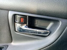 Toyota Corolla Verso E121 Klamka wewnętrzna drzwi tylnych 