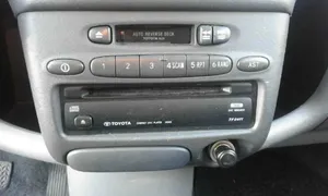 Toyota Yaris Verso Hi-Fi-äänentoistojärjestelmä 