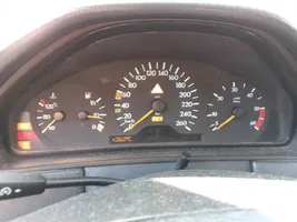 Mercedes-Benz E AMG W210 Geschwindigkeitsmesser Cockpit 87001345