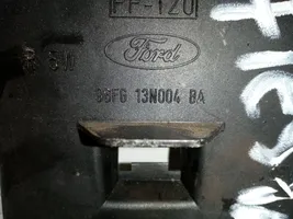 Ford Fiesta Galinio žibinto dangtelis (lizdas) 96FG13N004