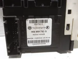 Volkswagen Passat Alltrack Motorino alzacristalli della portiera anteriore 1K0959793G