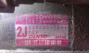 Toyota Avensis T220 Staffa di rinforzo montaggio del paraurti posteriore 2810002080