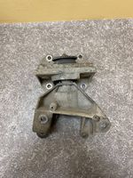 Renault Master II Soporte de montaje del motor 8200027178B