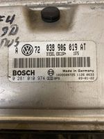 Volkswagen Golf IV Calculateur moteur ECU 038906019AT