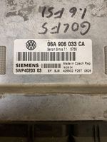 Volkswagen Golf V Calculateur moteur ECU 06A906033CA