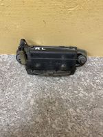 Audi 80 90 S2 B4 Maniglia esterna per portiera anteriore 4A083920