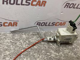 Audi A4 S4 B6 8E 8H Verrouillage du bouchon du réservoir de carburant 8E0862153