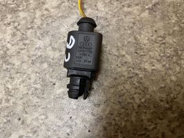 Audi A6 S6 C6 4F Außentemperatursensor 8Z0820335