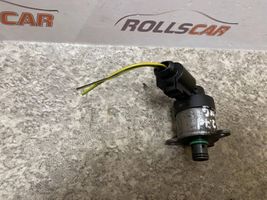 Audi A6 S6 C6 4F Fuel pressure regulator 4D0971992