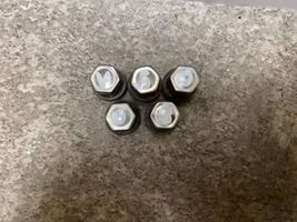 Volvo V50 Nuts/bolts 