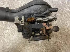 Volkswagen PASSAT B3 Karburatora / Mono iesmidzināšanas panelis 051133015P