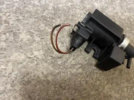 BMW 5 E39 Solenoīda vārsts 72279600