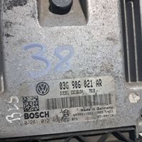 Volkswagen Caddy Calculateur moteur ECU 03G906021AR