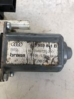 Audi Q7 4L Varikliukas priekinio langų pakėlėjo 1K0959801B