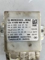 Mercedes-Benz Vito Viano W639 Unité de commande, module PDC aide au stationnement A0004460156