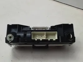 Volkswagen Polo Climate control unit Q0819445