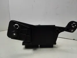 Opel Zafira A Coolant fan relay 09131730