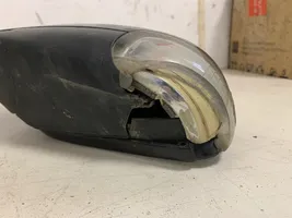 Volkswagen Touran I Front door electric wing mirror 073017R