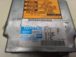 Toyota Avensis Verso Turvatyynyn ohjainlaite/moduuli 8917044050