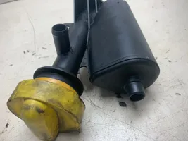 Renault Laguna II Separatore dello sfiato dell’olio 8200140763