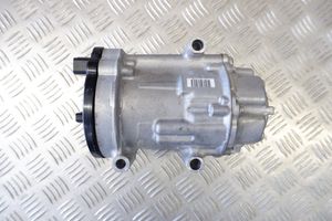 Toyota RAV 4 (XA50) Klimakompressor Pumpe 0424001991