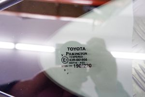 Toyota Highlander XU70 Szyba karoseryjna tylna 627100E190