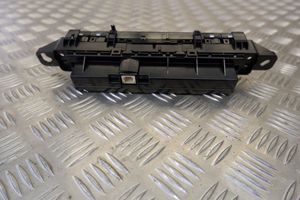 Toyota Prius (XW50) Panel klimatyzacji 5590047231