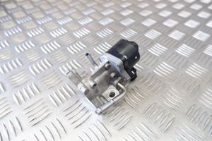 Toyota Yaris XP210 EGR-venttiili F301015350