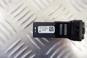 Toyota C-HR Connecteur/prise USB 86190F4010