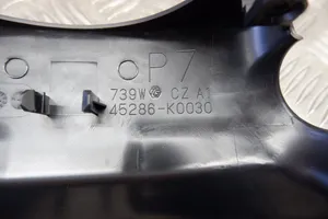 Toyota Yaris XP210 Ohjauspyörän pylvään verhoilu GS32202260