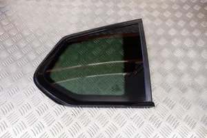 BMW X3 F25 Fenêtre latérale avant / vitre triangulaire 7205664