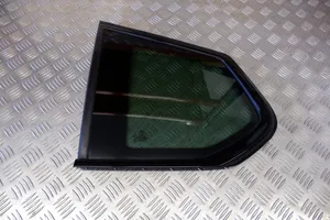 BMW X1 F48 F49 Fenêtre latérale avant / vitre triangulaire 7205663