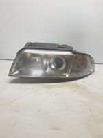 Audi A4 S4 B5 8D Lampa przednia 