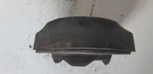 Audi A4 S4 B5 8D Soporte de la caja de cambios 8D0399151J