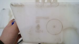 Nissan Pathfinder R52 Windshield washer fluid reservoir/tank R5214