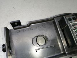 Mercedes-Benz E W124 Oro kondicionieriaus/ klimato/ pečiuko valdymo blokas (salone) 1248302785