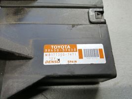 Toyota Corolla Verso AR10 Unidad de control de la calefacción/aire acondicionado 886500F030