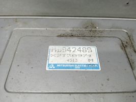 Mitsubishi Pajero ABS valdymo blokas MB942489
