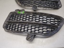 Volkswagen Touareg I Grille inférieure de pare-chocs avant 7L6853665B