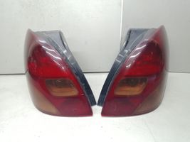 Toyota Corolla Verso E121 Lampy tylne / Komplet 