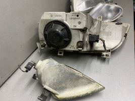 Ford Galaxy Lampa przednia 1305235254