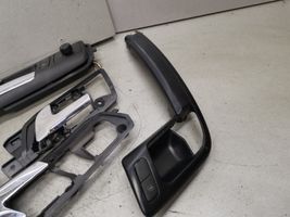 Volkswagen Polo IV 9N3 Front door interior handle 6Q1837247