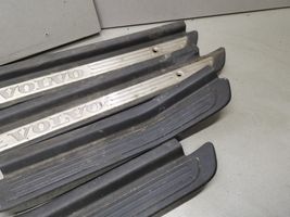 Volvo S40, V40 Garniture marche-pieds avant 30818426