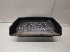 Audi 100 200 5000 C3 Tachimetro (quadro strumenti) 88311068