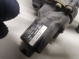 Audi A8 S8 D2 4D Pompe à eau de liquide de refroidissement 4D0959617C