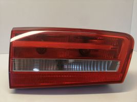 Audi A6 C7 Galinis žibintas dangtyje 4G9945093