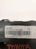 Toyota Avensis T270 Oro kondicionieriaus/ klimato/ pečiuko valdymo blokas (salone) 5590005540