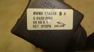 Jaguar XF Valytuvų jungtukas 