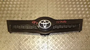 Toyota Corolla Verso E121 Grotelės priekinės 531110F020